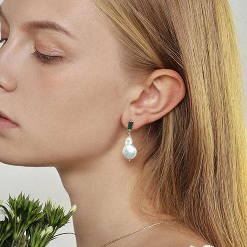 Zarte handwerkliche Silber Ohrring