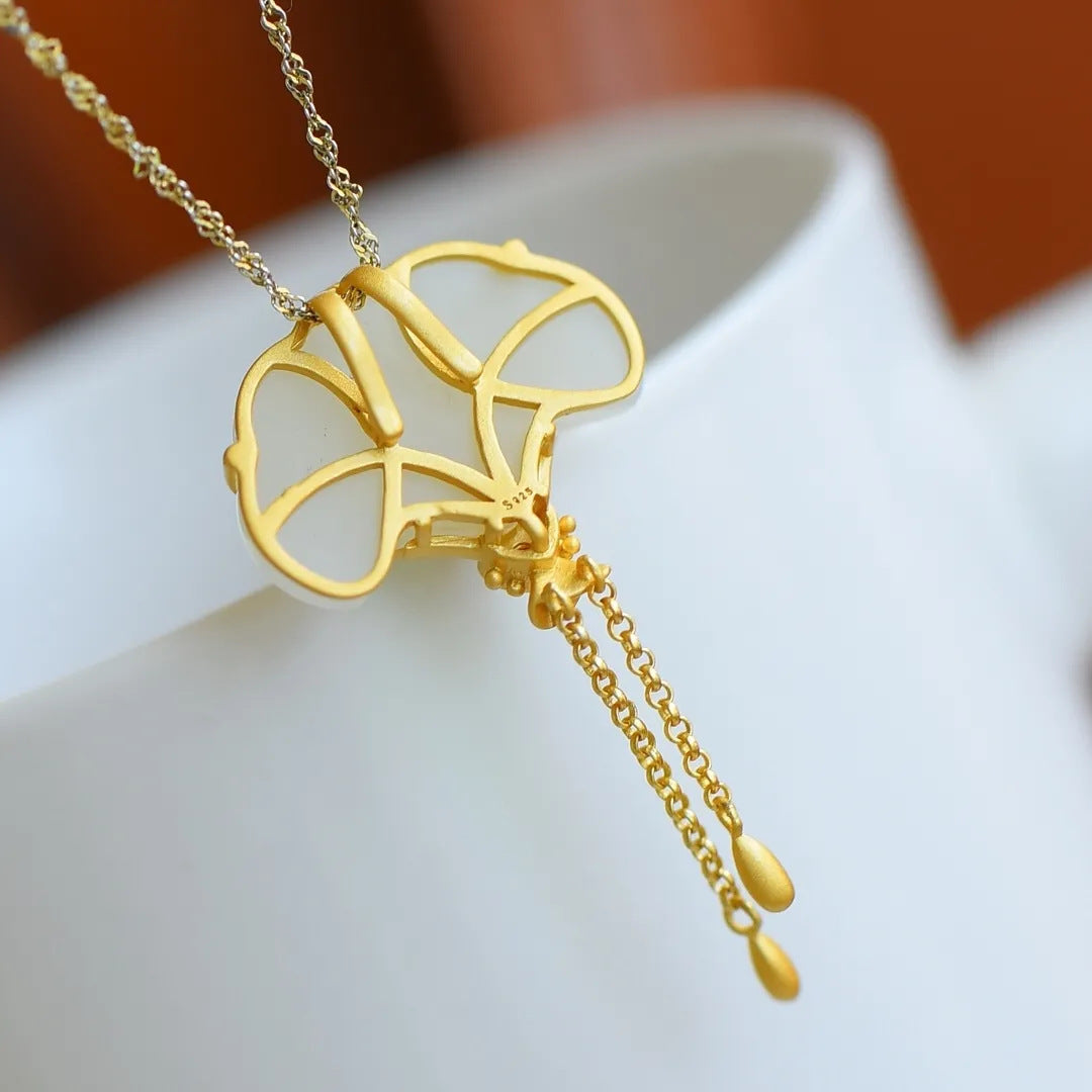 Schöne Silber Halskette mit einzigartigem Stil