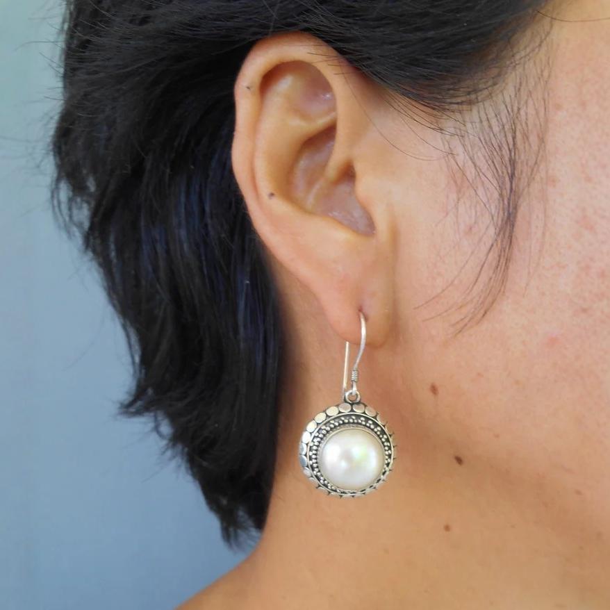 Atemberaubende Ohrring für den Alltag