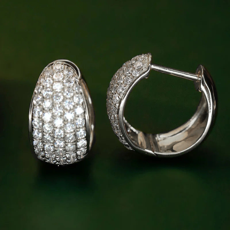 Atemberaubende Ohrring für den Alltag