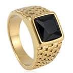 Zarte handwerkliche Ring