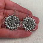 Schöne Ohrring mit einzigartigem Stil