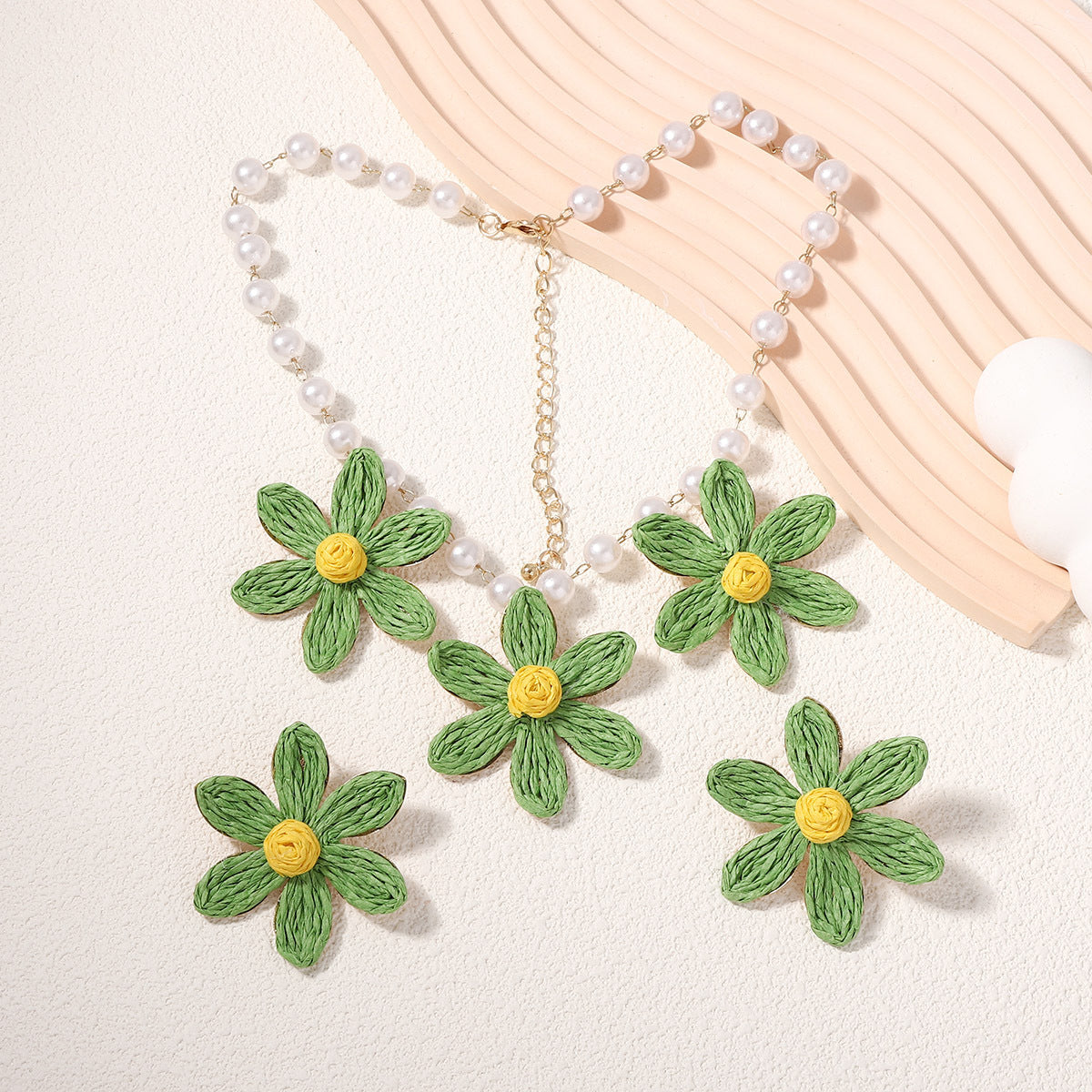 Schöne Halskette mit einzigartigem Stil