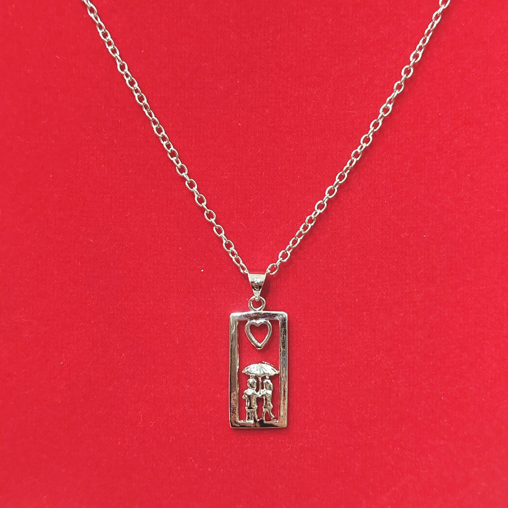 Zarte handwerkliche Halskette