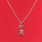 Zarte handwerkliche Halskette