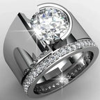 Zarte handwerkliche Ring