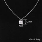 Schöne Halskette mit einzigartigem Stil