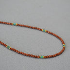 Zarte handwerkliche Halskette