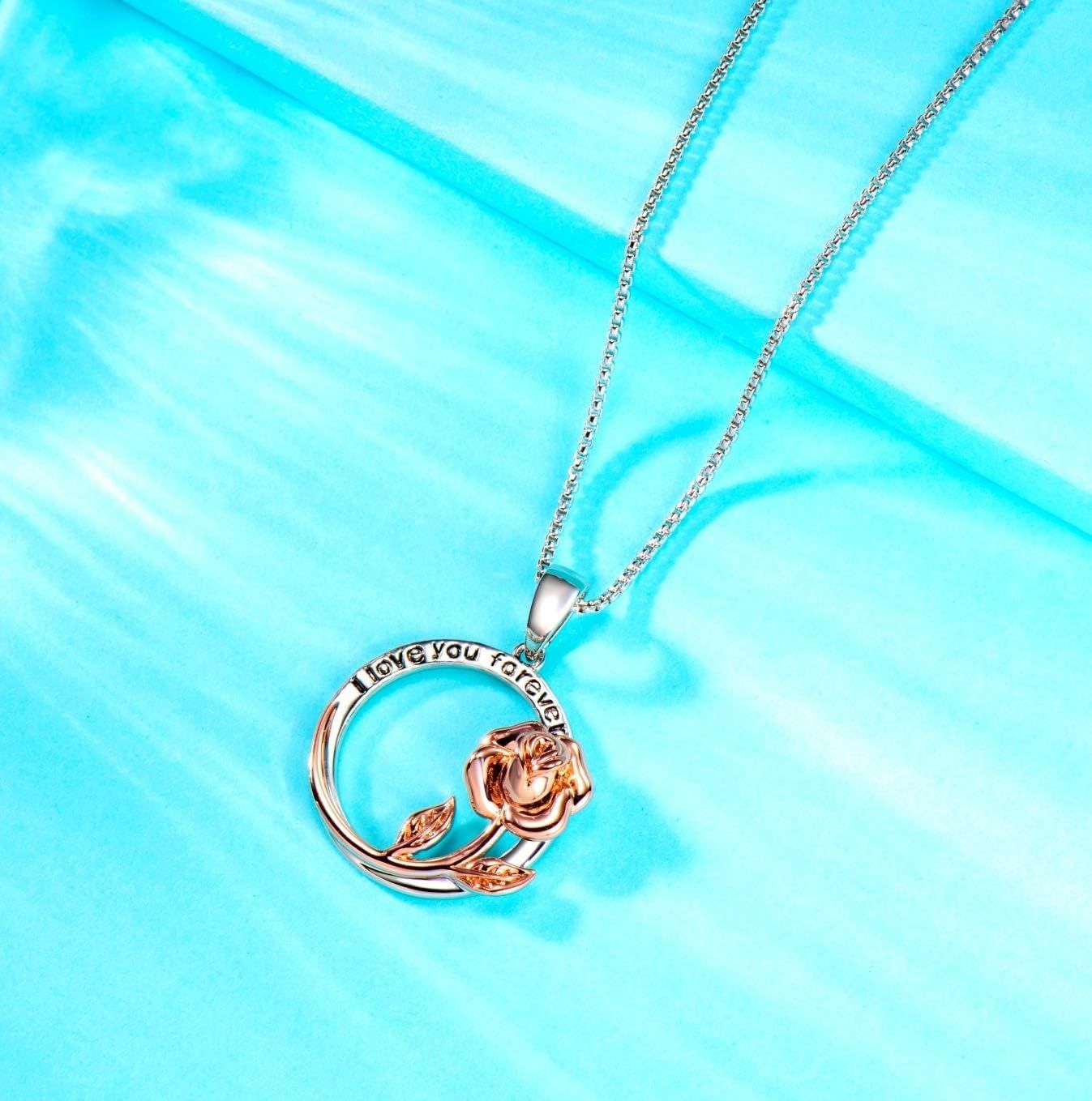 Schöne Halskette mit einzigartigem Stil