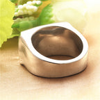 Zarte handwerkliche Ring