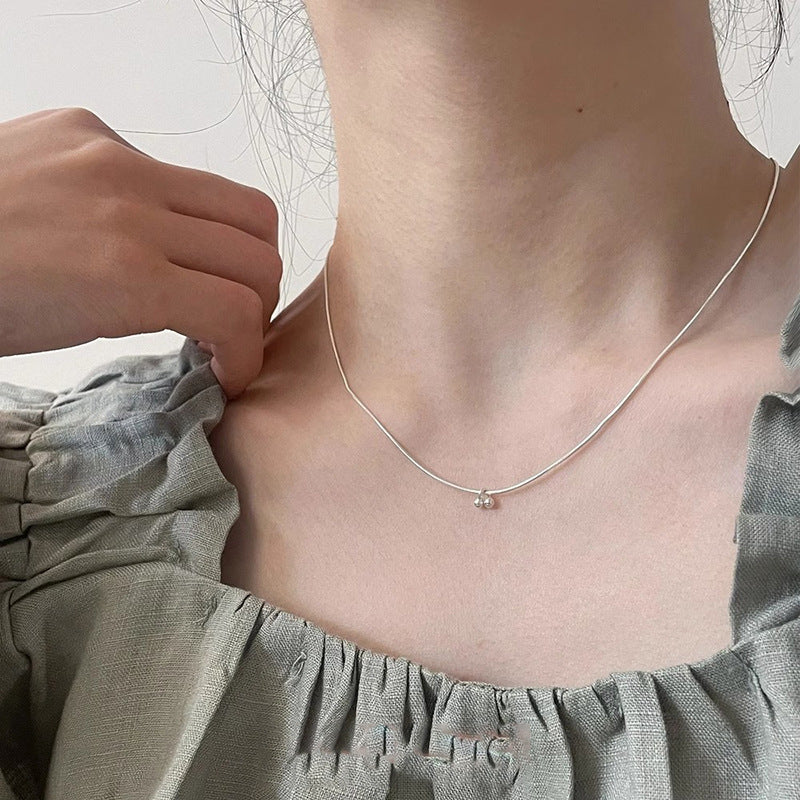 Zarte handwerkliche Halskette