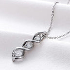 Zarte handwerkliche Halskette