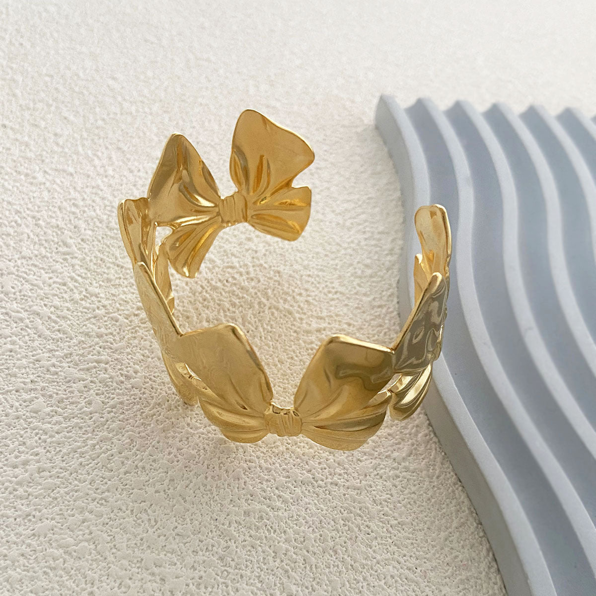 Schöne Armband mit einzigartigem Stil