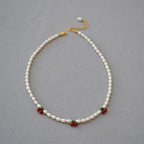 Zarte handwerkliche Perlen Halskette