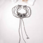 Schöne Halskette mit einzigartigem Stil