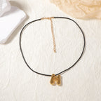 Zarte handwerkliche Halskette