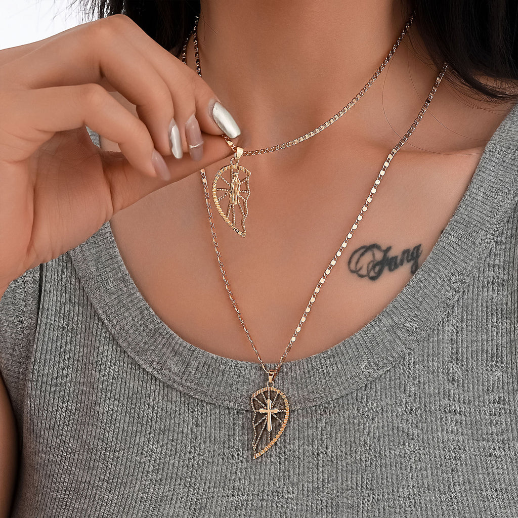 Schöne Halskette mit einzigartigem Stil