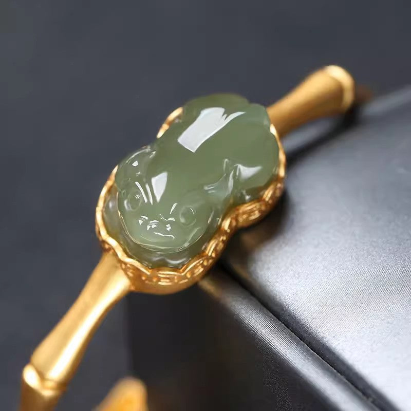 Klassische Gold Armband mit zeitloser Eleganz