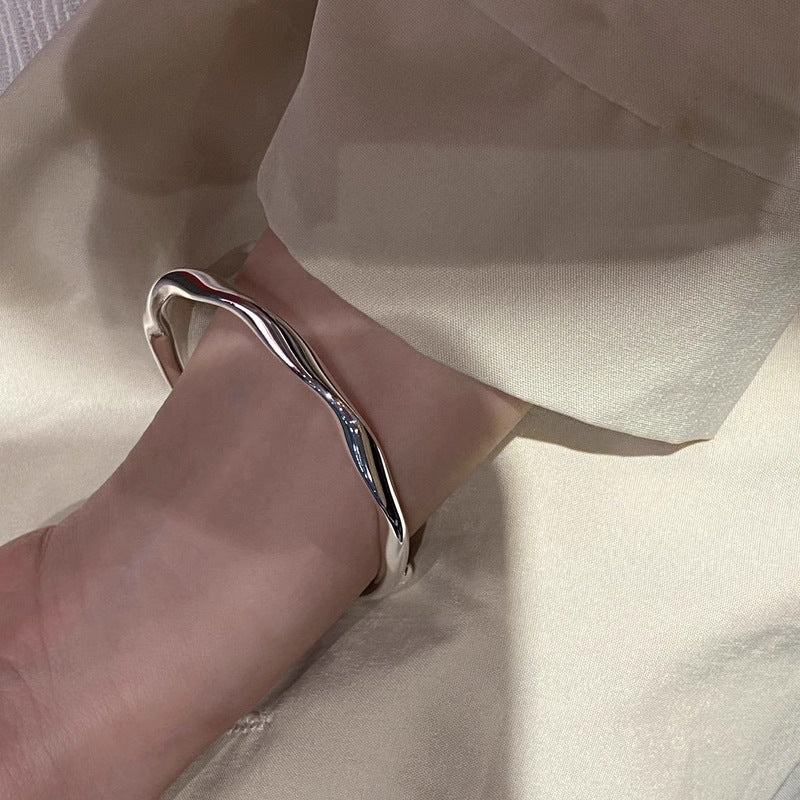 Atemberaubende Armband für den Alltag