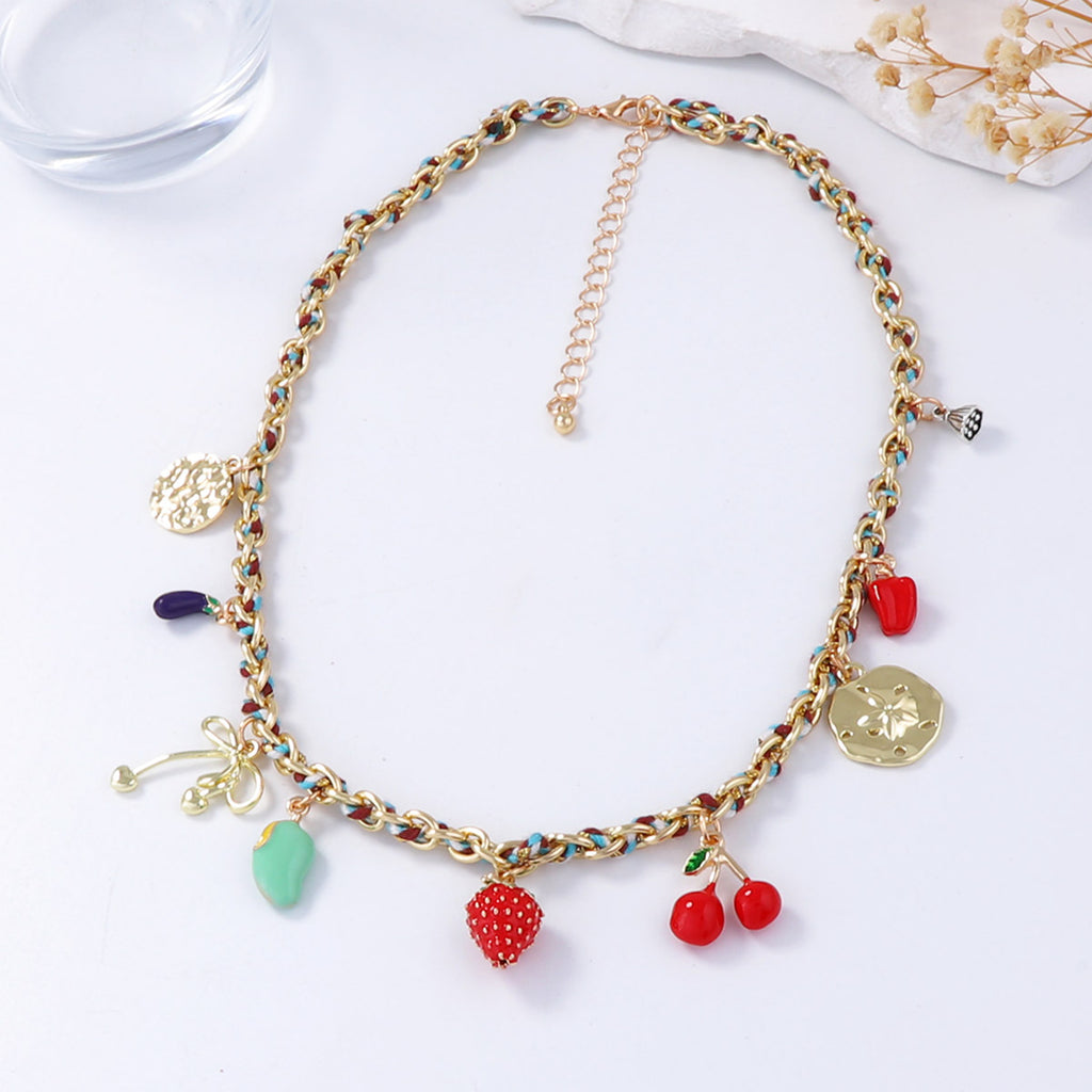 Schöne Halskette mit einzigartigem Stil