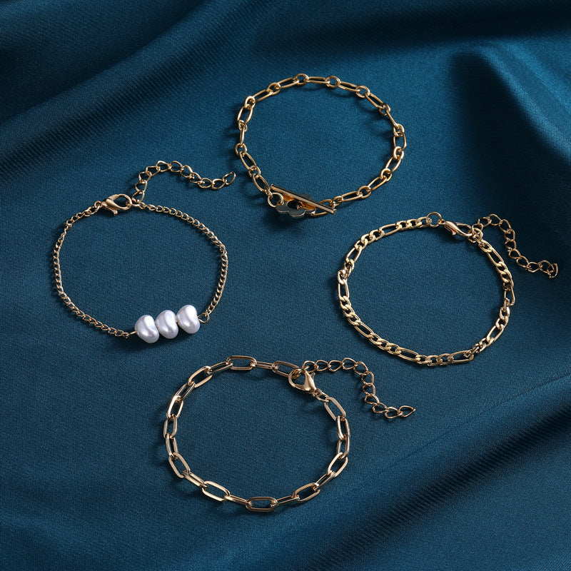 Zarte handwerkliche Perlen Armband