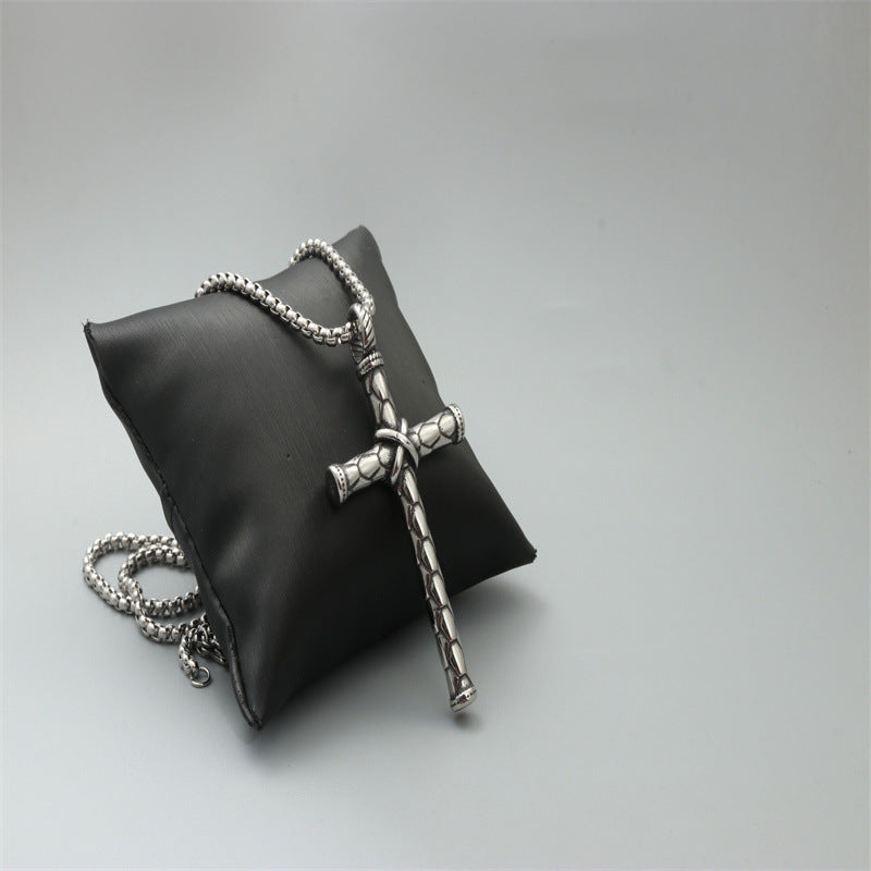 Zarte handwerkliche Halskette