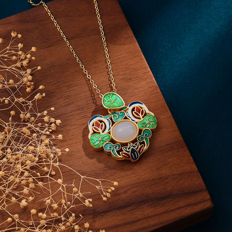 Zarte handwerkliche Halskette