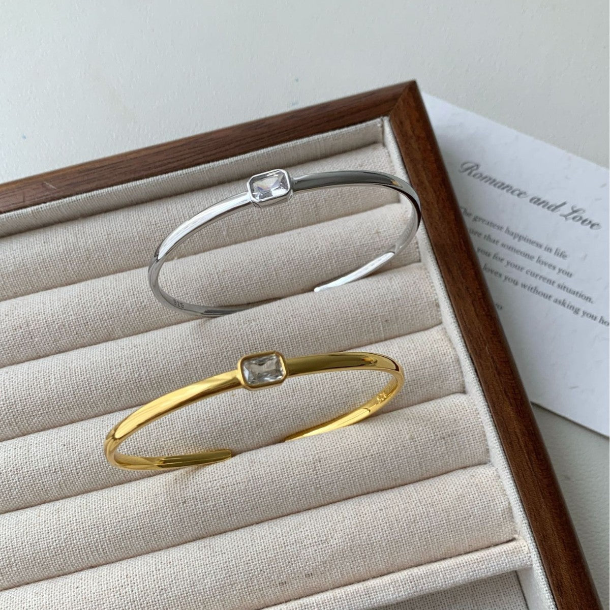 Klassische Armband mit zeitloser Eleganz