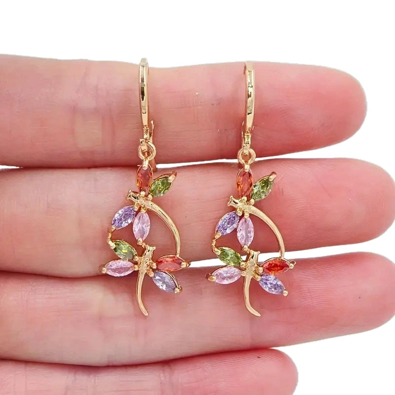 Zarte handwerkliche Ohrring