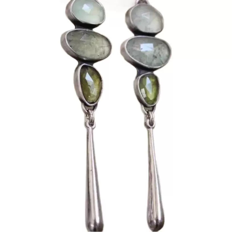 Zarte handwerkliche Ohrring