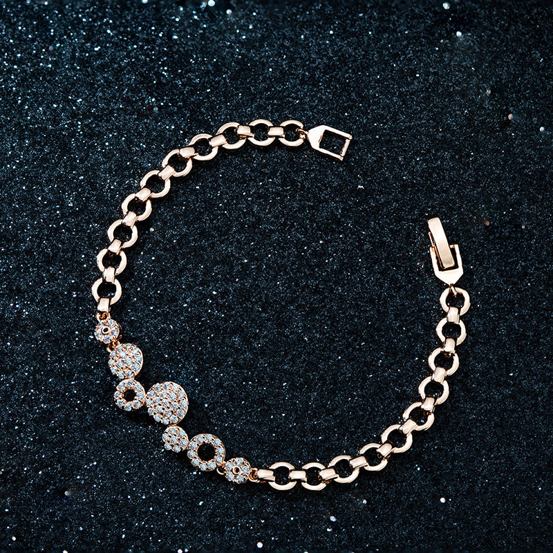 Schöne Armband mit einzigartigem Stil