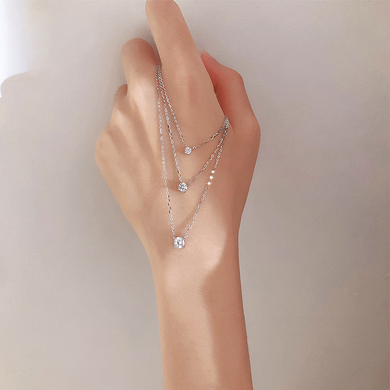 Zarte handwerkliche Halskette