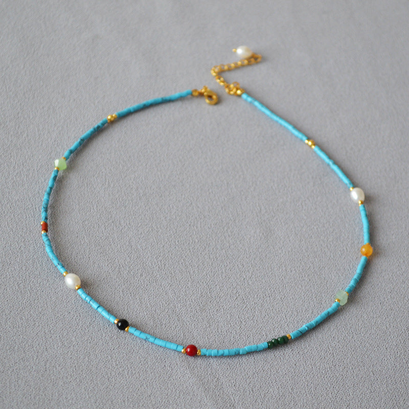 Zarte handwerkliche Halskette