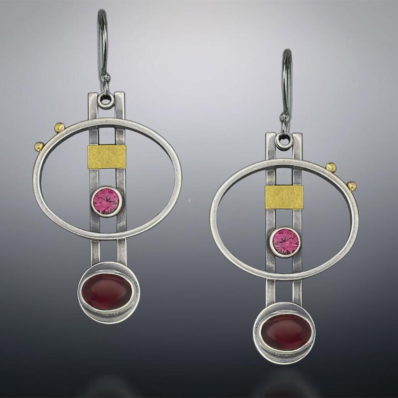 Zarte handwerkliche Ohrring