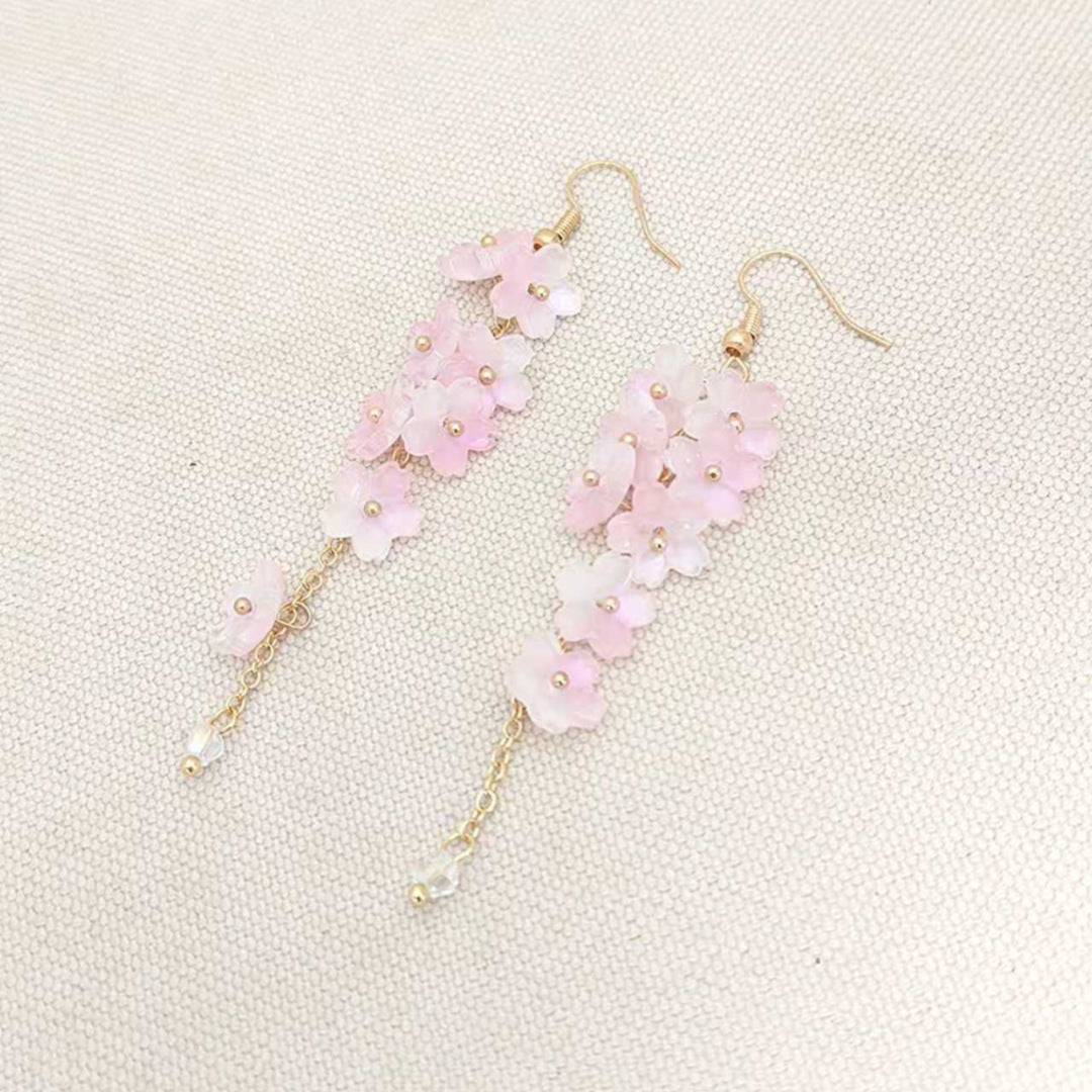 Zarte handwerkliche Ohrring