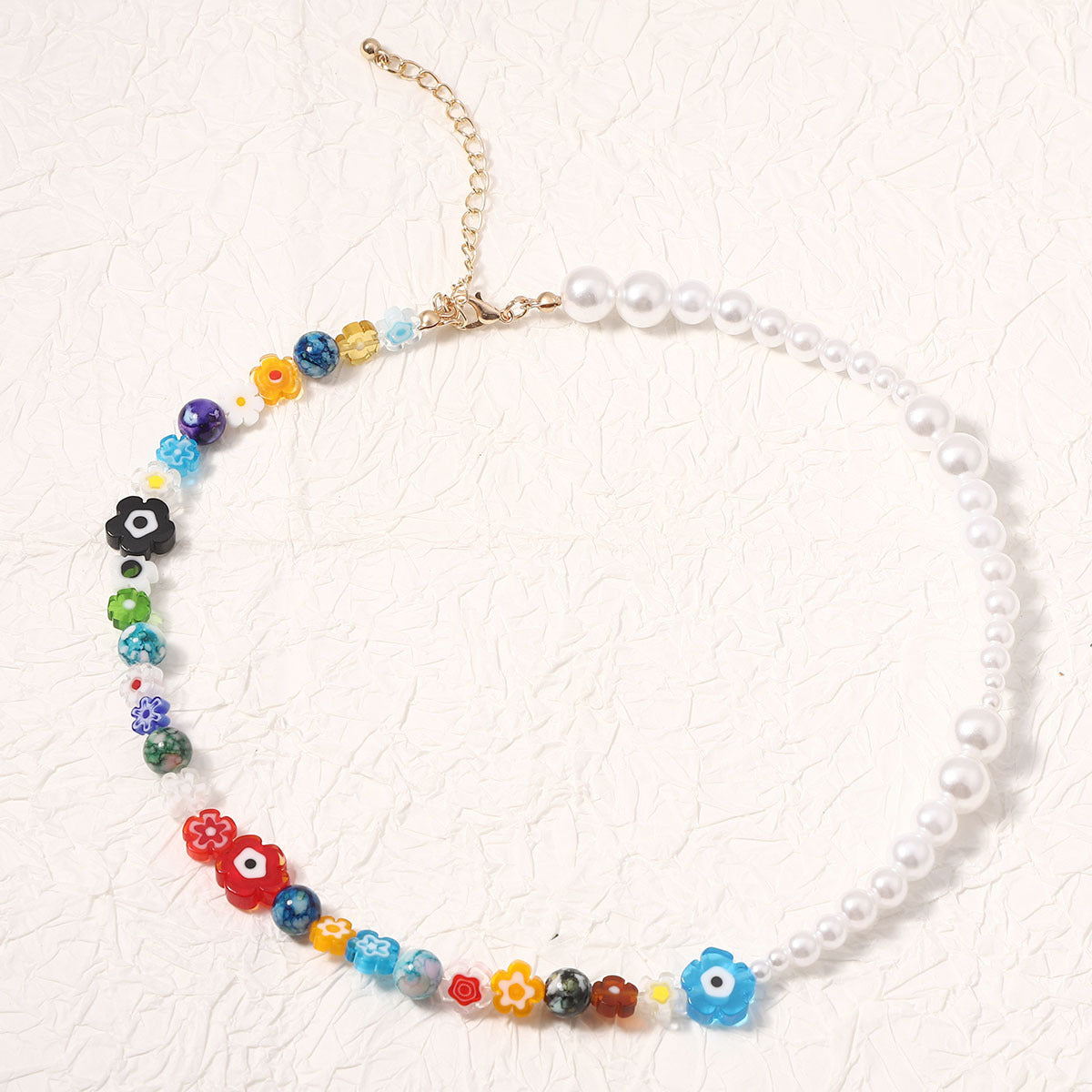 Zarte handwerkliche Perlen Halskette