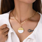 Schöne Halskette mit einzigartigem Stil