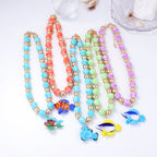 Zarte handwerkliche Halskette