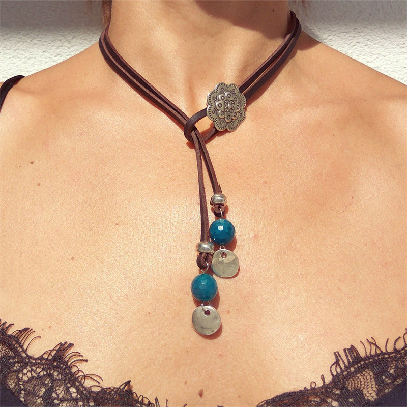 Schöne Halskette mit einzigartigem Stil