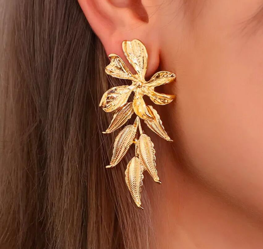 Schöne Gold Ohrring mit einzigartigem Stil