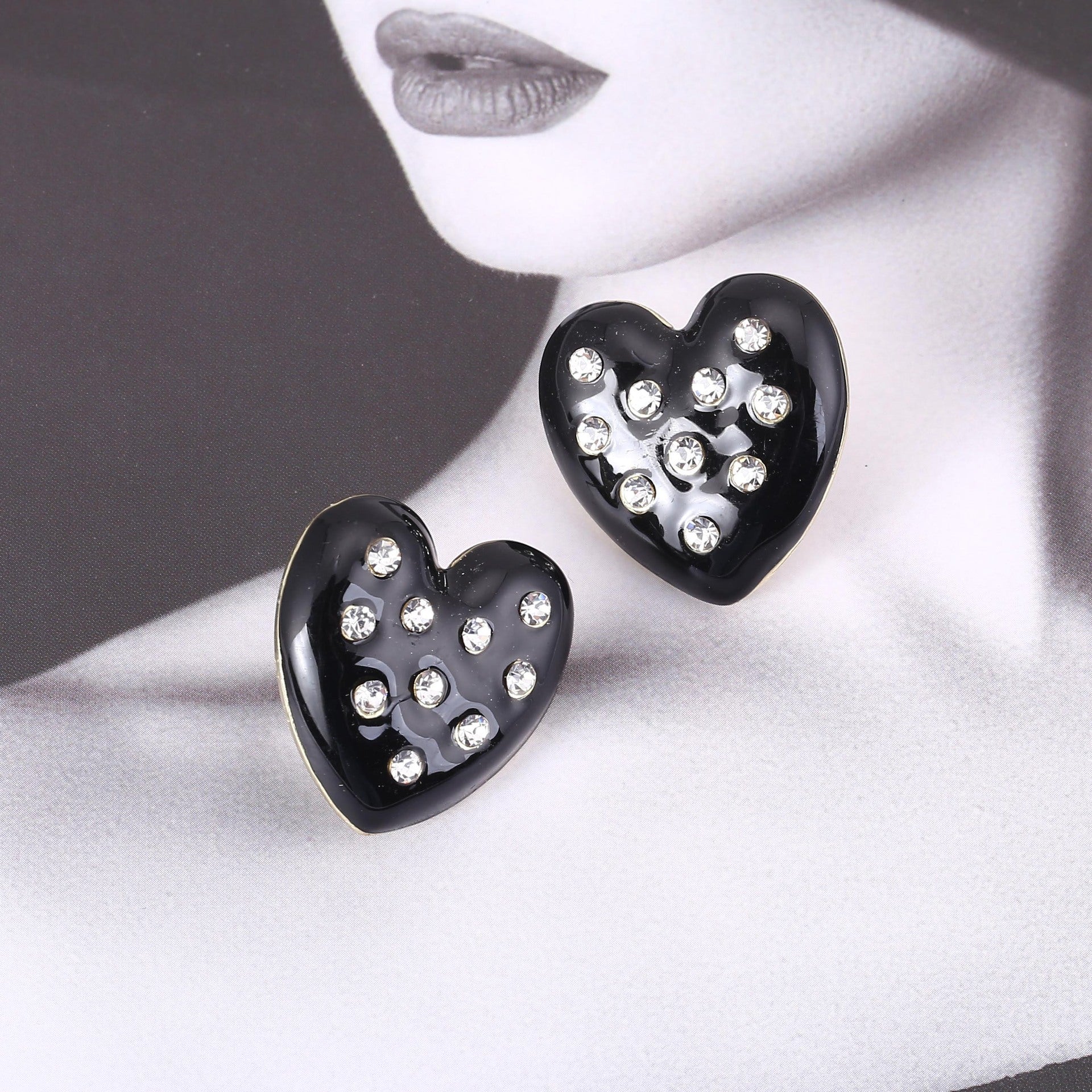 Atemberaubende Ohrring für den Alltag