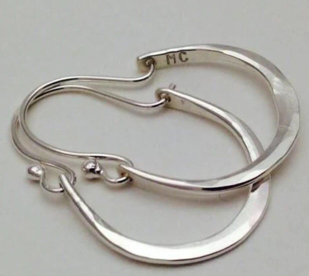 Klassische Silber Ohrring mit zeitloser Eleganz