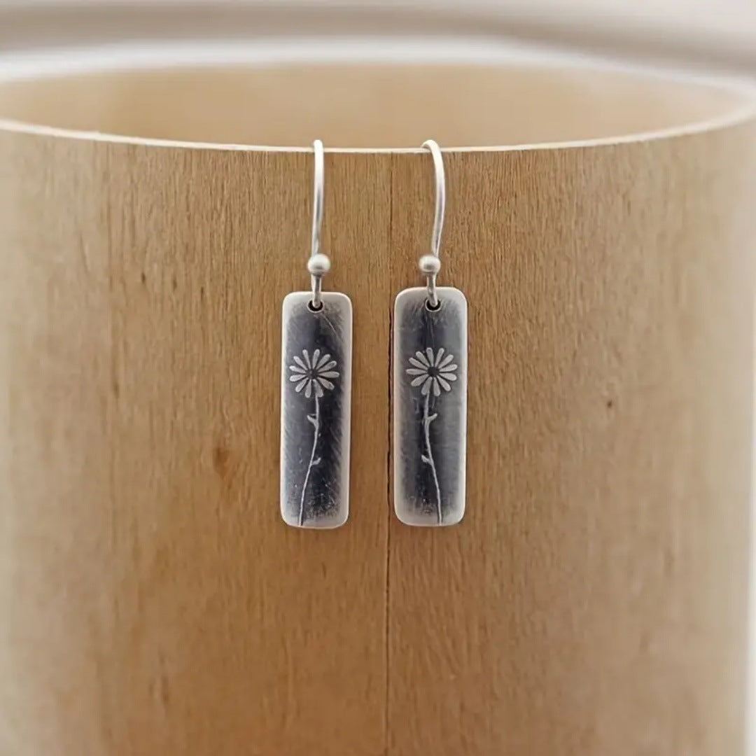 Zarte handwerkliche Ohrring