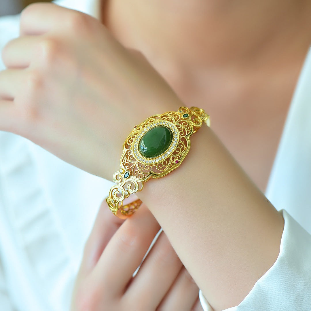 Schöne Armband mit einzigartigem Stil