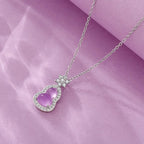 Schöne Halskette mit einzigartigem Stil