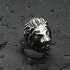 Zarte handwerkliche Ring