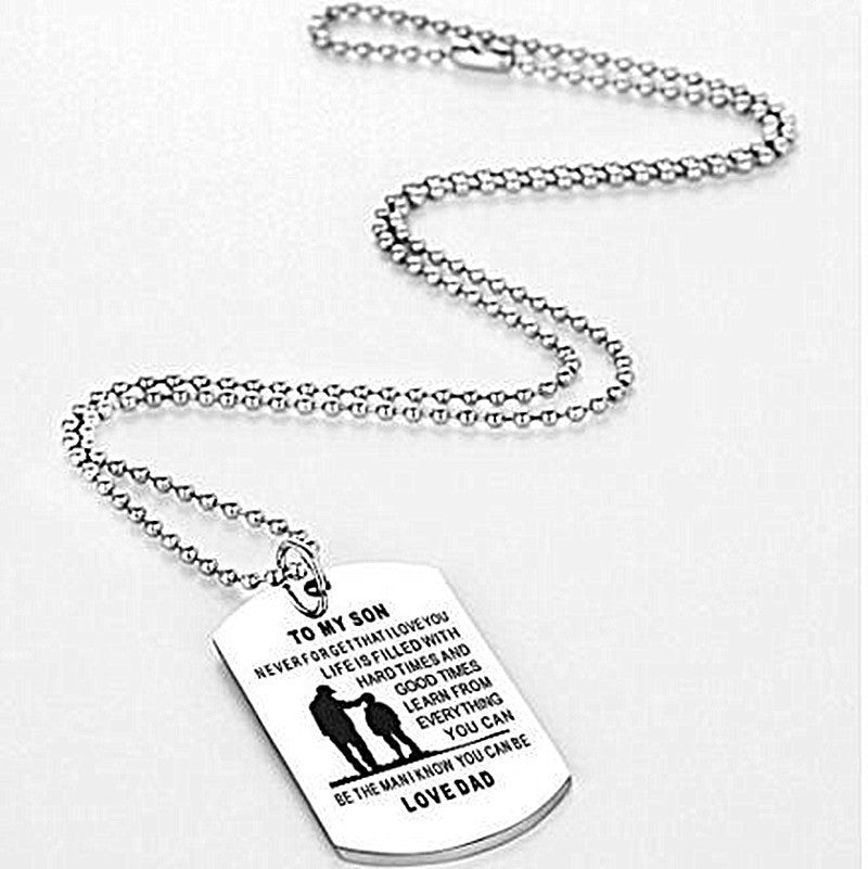 Schöne Halskette mit einzigartigem Stil