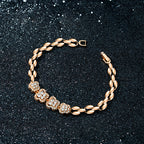 Schöne Armband mit einzigartigem Stil