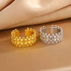 Zarte handwerkliche Ring