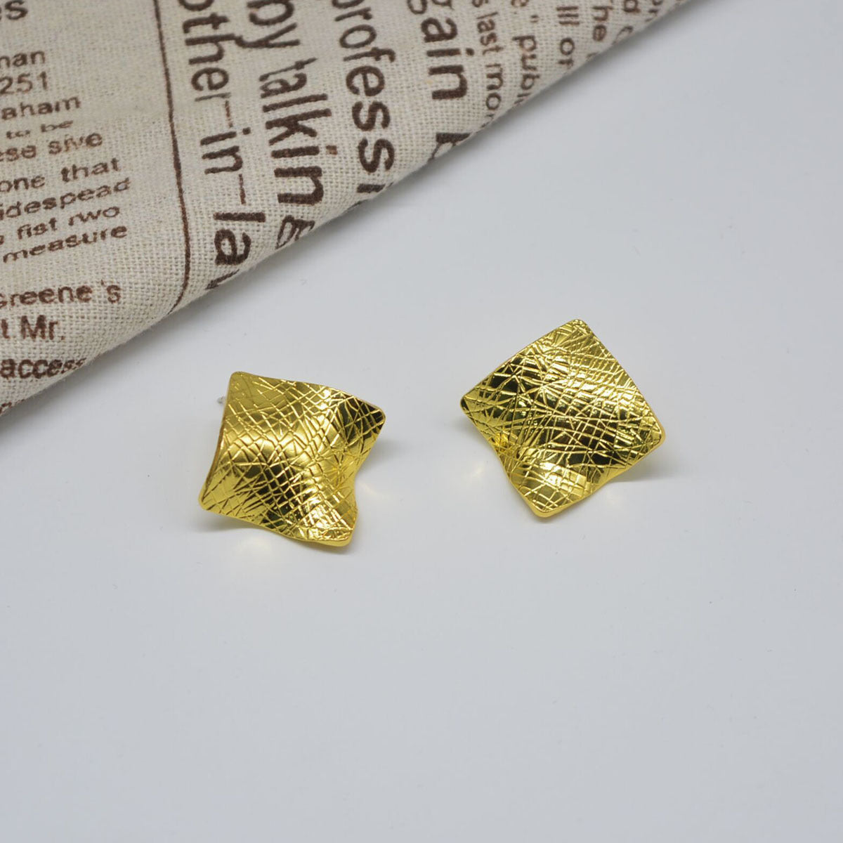 Atemberaubende Ohrring für den Alltag